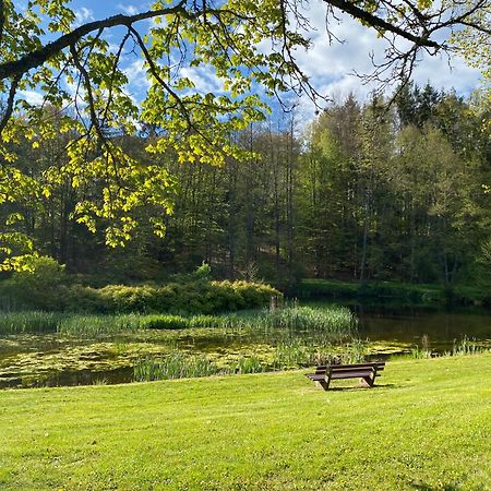 Pension-Ferienwohnung Liesbachtal Direkt Am Waldrand Bayerische Rhoen Schönau an der Brend Esterno foto