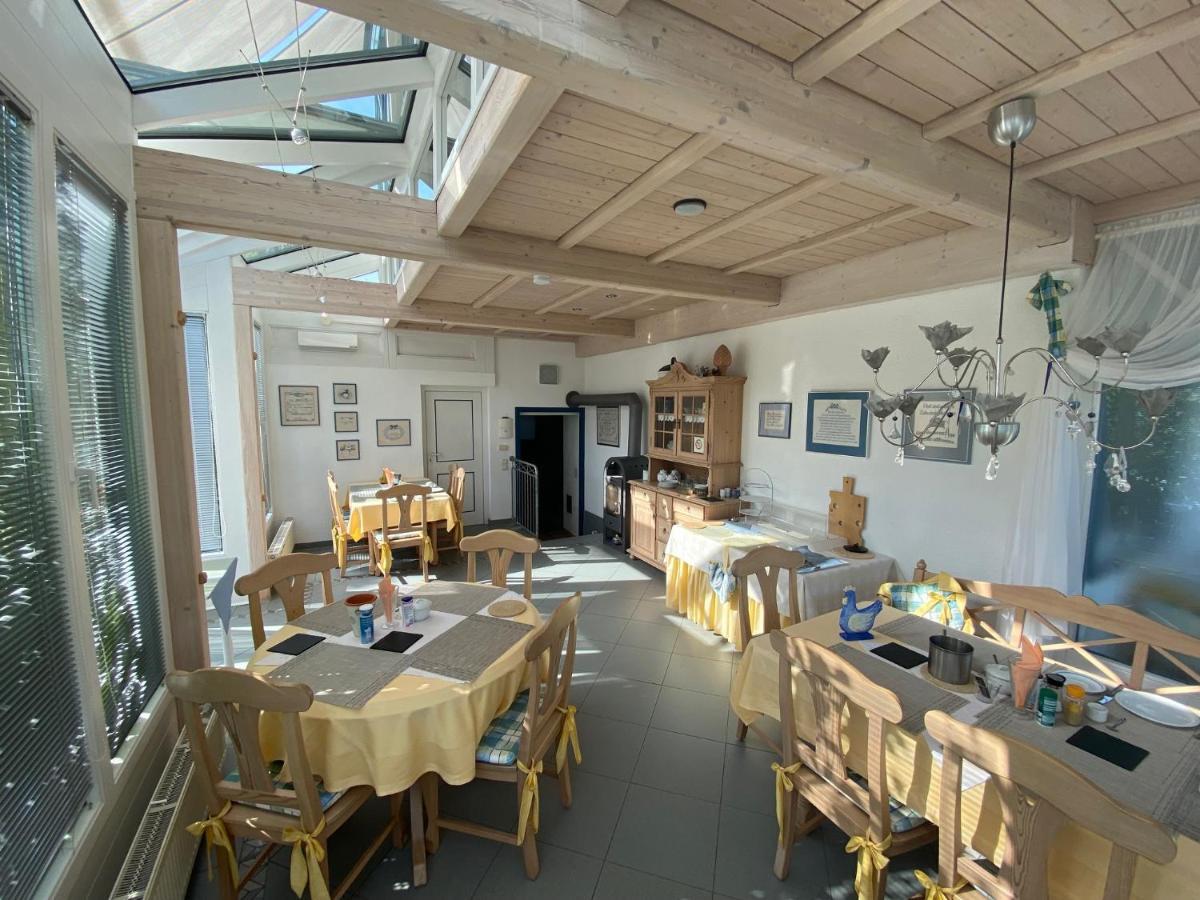 Pension-Ferienwohnung Liesbachtal Direkt Am Waldrand Bayerische Rhoen Schönau an der Brend Esterno foto