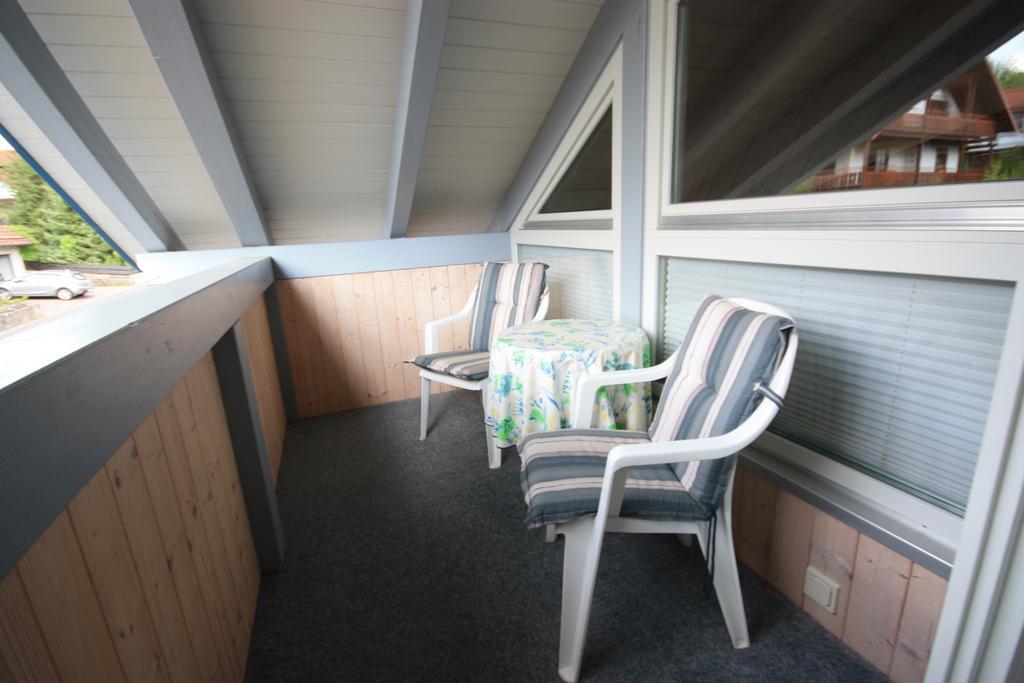 Pension-Ferienwohnung Liesbachtal Direkt Am Waldrand Bayerische Rhoen Schönau an der Brend Camera foto